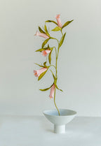 Glockenblumenstrauß aus italienischem Krepppapier, Höhe 39 cm, Drahtstiel anpassbar