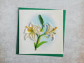 Quilling Karte Lilien – Handgemachte 3D Grußkarte mit Blumenmotiv, 15x15 cm