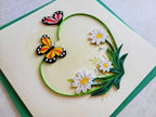 Quilling Karte Schmetterling & Blumen – 3D Grußkarte – Frühlingskarte – Handgemachte Blumenkarte – 15x15 cm