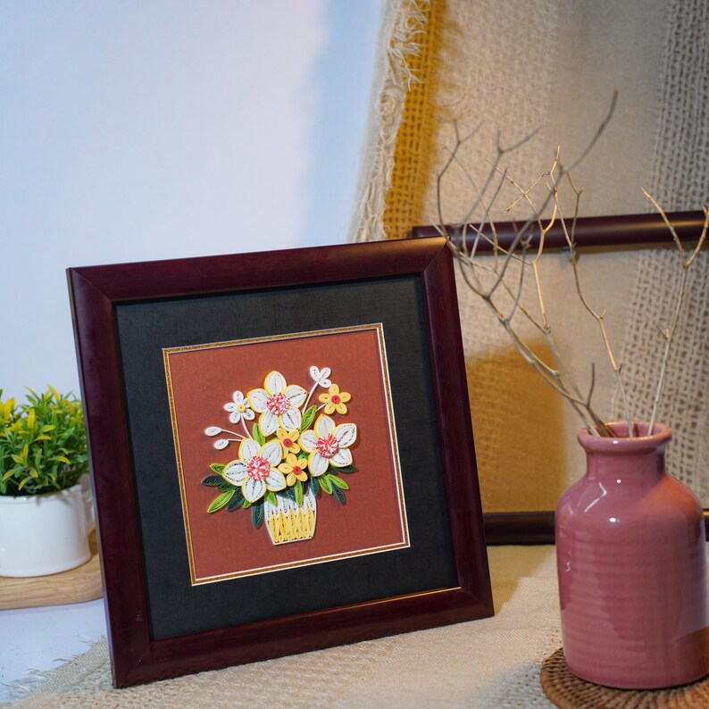 Quilling Blumen Wandkunst, 3D Papier Blumenstrauß Kunstwerk, 24 x 24 cm, Floral Home Decor