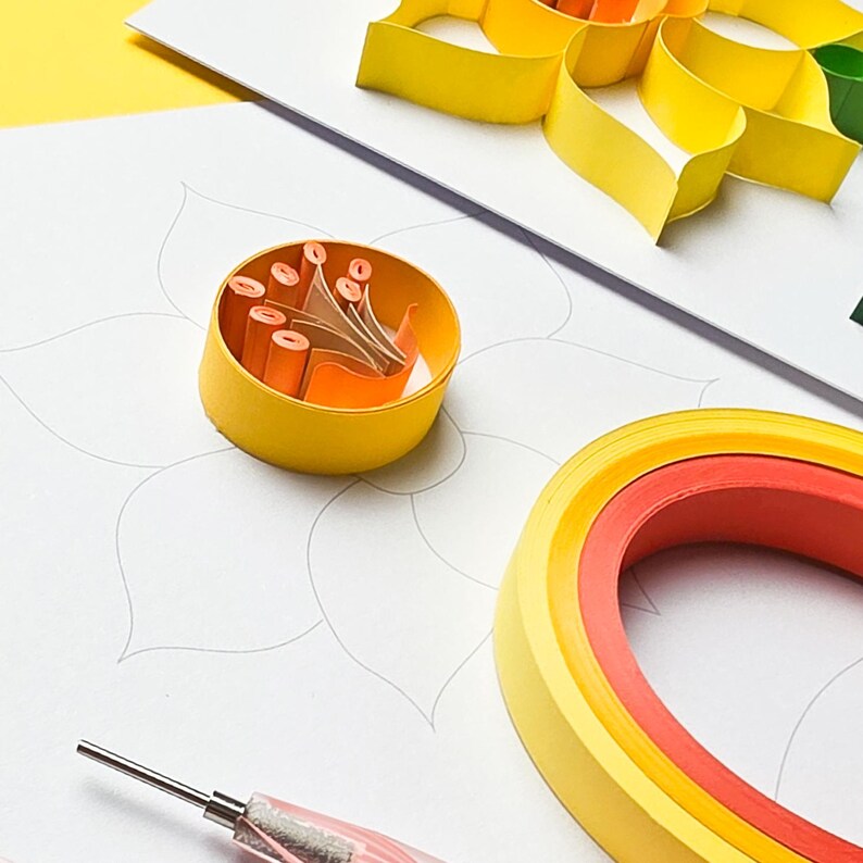 Narzisse Quilling Kit für Anfänger, Blumen DIY Bastelset, Papierkunst Handarbeitspaket