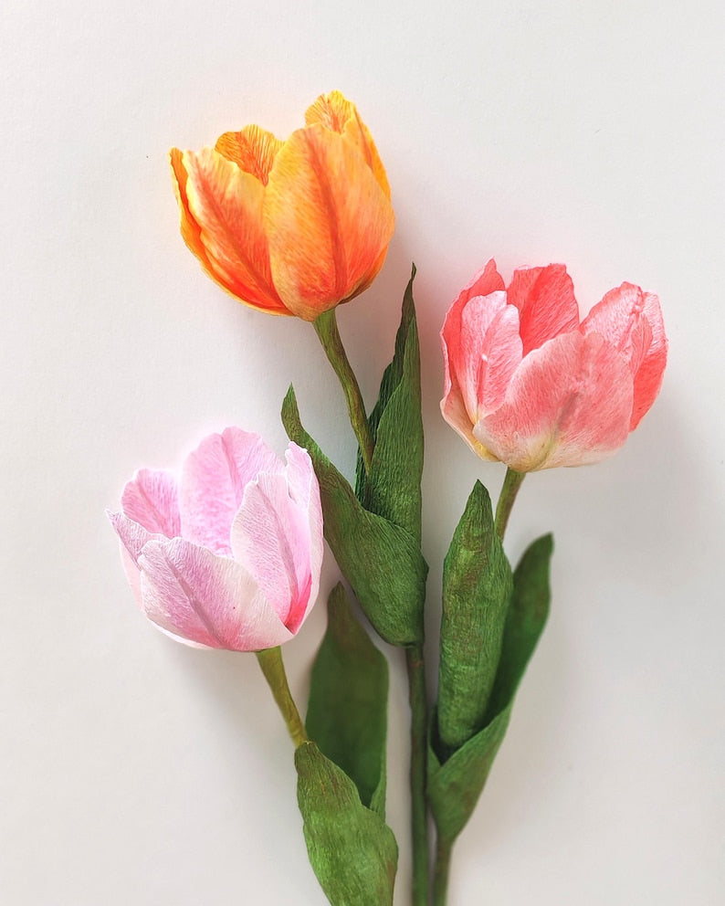 Handgefertigte Tulpen aus Krepppapier, Hochzeitsdekoration, Inneneinrichtung, Geschenk, 30-35cm