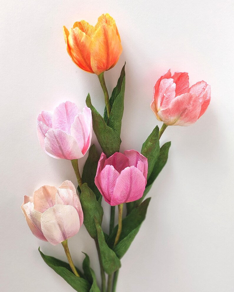 Handgefertigte Tulpen aus Krepppapier, Hochzeitsdekoration, Inneneinrichtung, Geschenk, 30-35cm