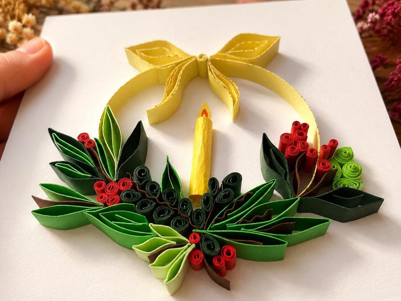 Quilling Kerzenkranz Wanddekoration | Handgemachter Papierkunst im Schattenrahmen